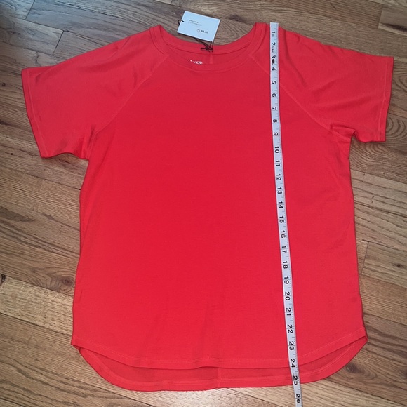 NWT All Access Dynamic Tee Size Small in Firey Red - Picture 4 of 4